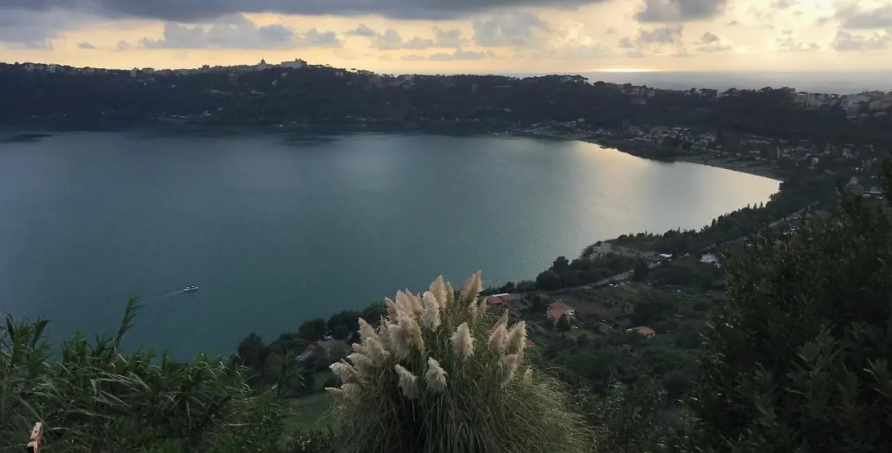 Holiday home Relais Terrazza Sul Lago Castelgandolfo Marino